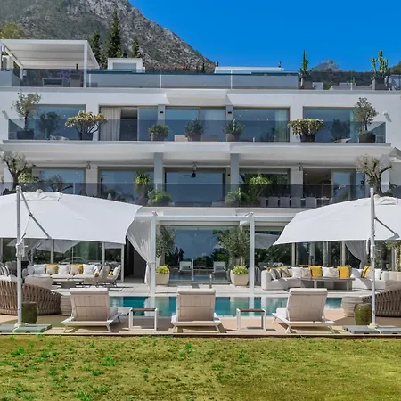 About Serenity Villa *