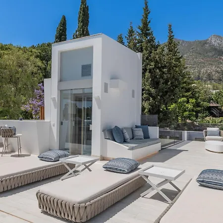 About Serenity Villa *