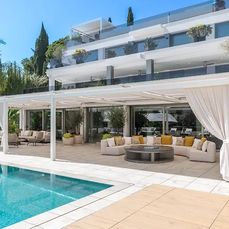 About Serenity Villa Marbellac