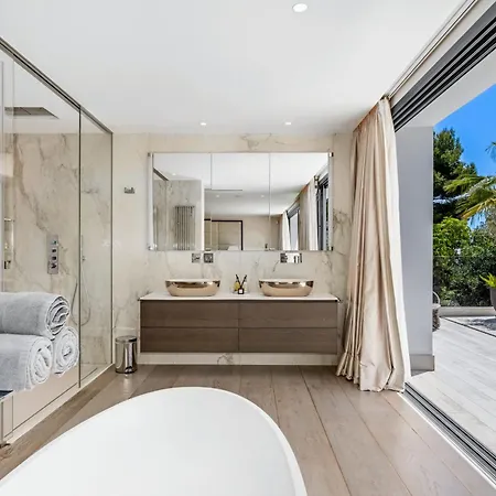 About Serenity Marbellac