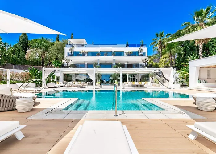 About Serenity 别墅