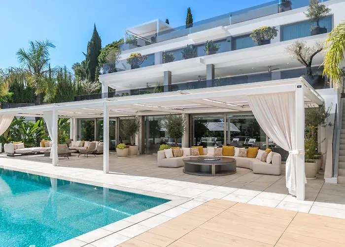 About Serenity Willa Marbella