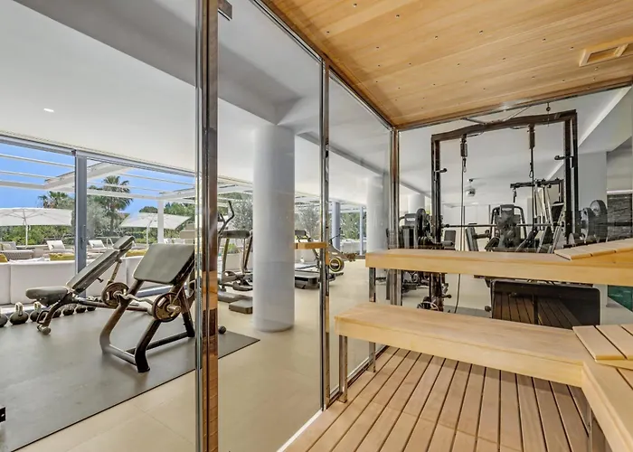 About Serenity Willa *