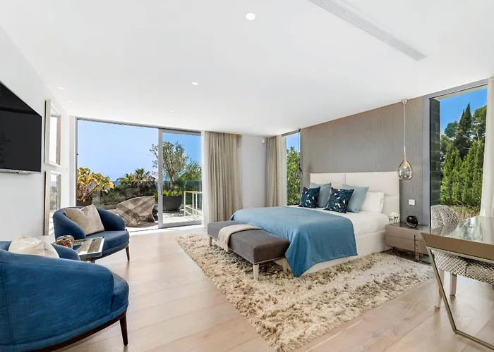 About Serenity Willa Marbella