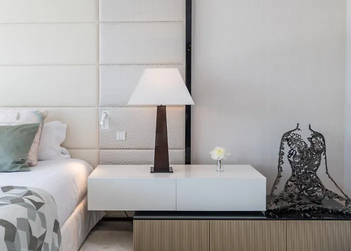 About Serenity Willa *