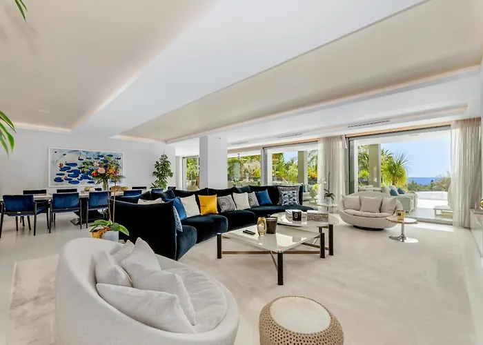 About Serenity Willa *